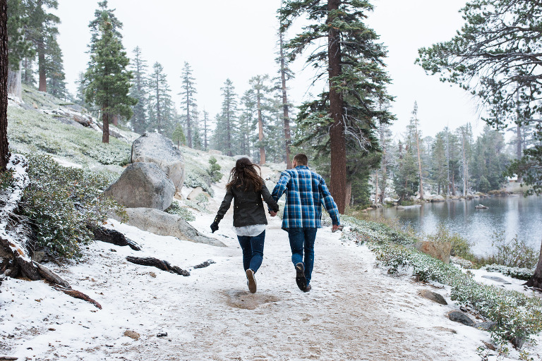 winter engagement photos snowy california forest