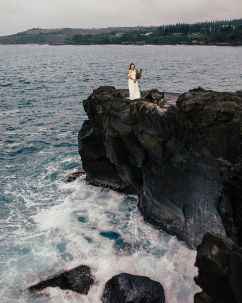 Maui wedding ceremony on a cliff