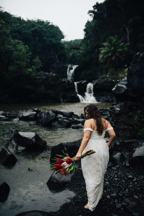 seven sacred pools where to get married maui